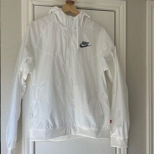 White Nike Windbreaker